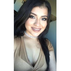 Meet your Posher, Jaquelin